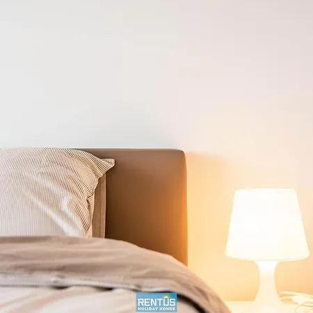 Apartman Harbour - For 9 People In *