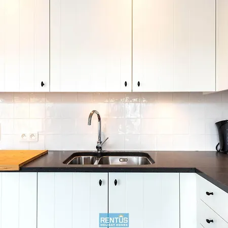 Harbour - For 9 People In *