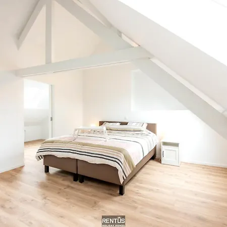 Harbour - For 9 People In * ניופורט