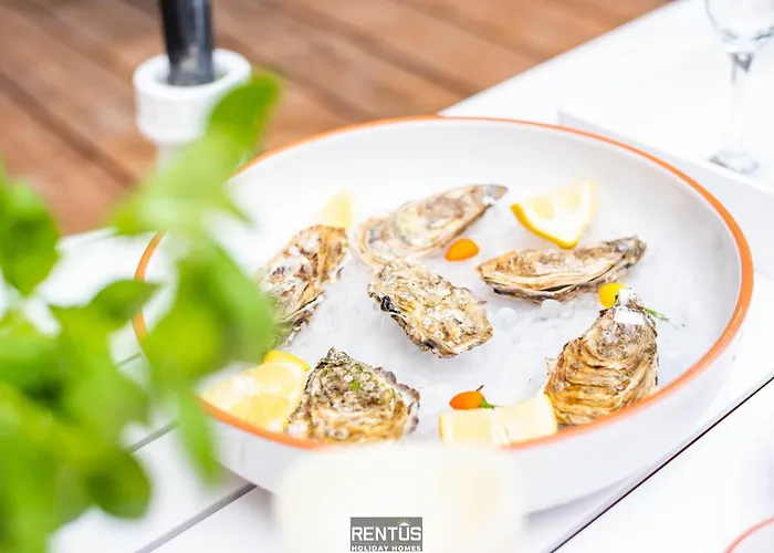 Harbour - For 9 People In Apartment *