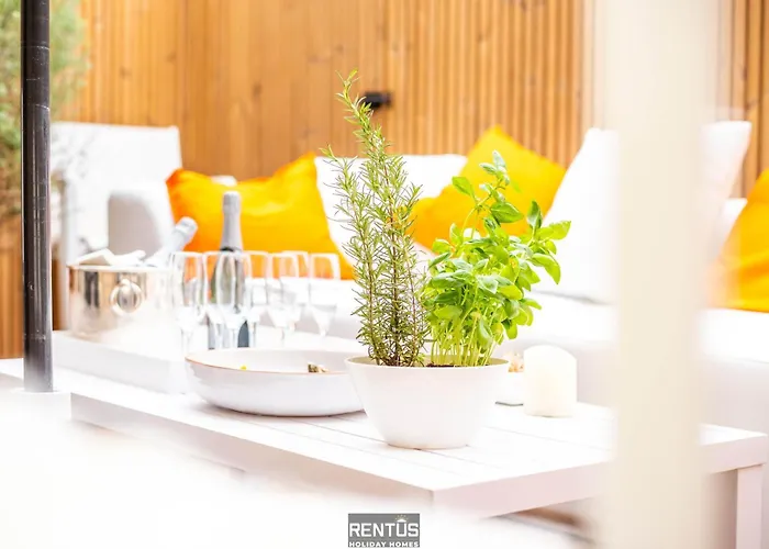 Harbour - For 9 People In דירה