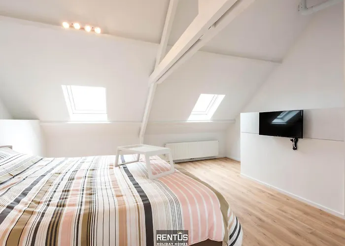 Harbour - For 9 People In דירה